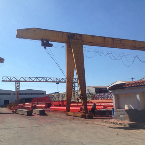 湖南常德龙门吊厂家 机库钢臂：龙门吊在飞机维修库的应用演进与实践